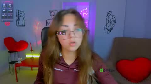 Snapshot of victoria_pretty_ chatting on 16, 10, 2025 Victoria online show from 16, 10, 2025