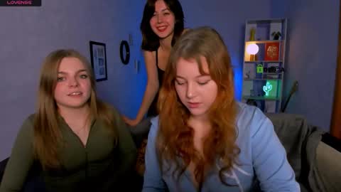 Snapshot of victoria_pretty_ chatting on 16, 10, 2025 Victoria online show from 16, 10, 2025