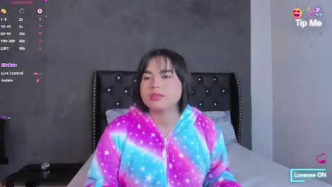 Snapshot of victoria_vallejo_01 chatting on 4, 7, 2026 Victoria online show from 4, 7, 2026
