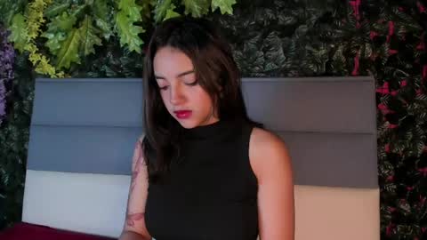 victoriaa2_doll online show from 15, 4, 2026