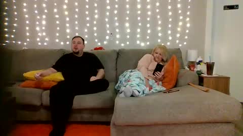 Victoria and Jesse online show from 22, 2, 2025