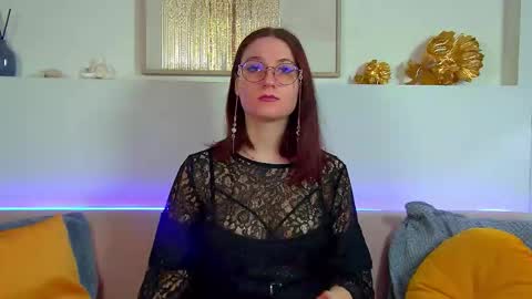 Snapshot of victoriaardern chatting on 20, 10, 2025 Victoria online show from 20, 10, 2025