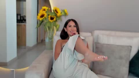 Vcitoria online show from 30, 1, 2025