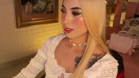 Snapshot of victoriagolden chatting on 26, 12, 2024 VICTORIA online show from 26, 12, 2024