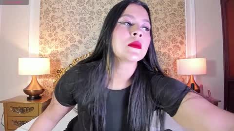 Snapshot of victoriapowell chatting on 6, 10, 2025 Victoria online show from 6, 10, 2025