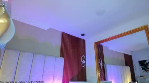 Snapshot of victoriaregia1 chatting on 8, 11, 2025 Maria Victoria online show from 8, 11, 2025