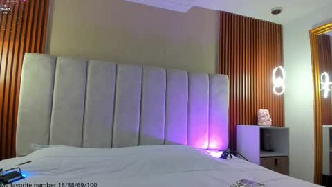 Snapshot of victoriaregia1 chatting on 14, 11, 2025 Maria Victoria online show from 14, 11, 2025