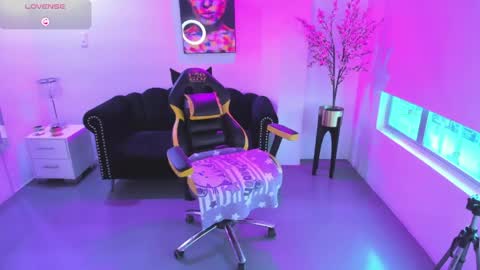 Victoria.  online show from 21, 5, 2026
