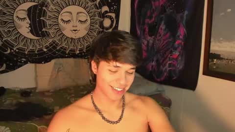 Snapshot of victorino_jhonson chatting on 2, 2, 2025 Victorino Jhonson online show from 2, 2, 2025