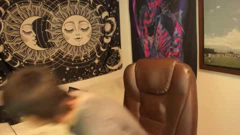 Victorino Jhonson online show from 23, 12, 2025