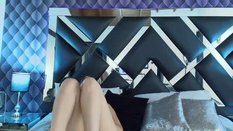 victtoria lee online show from 14, 1, 2025