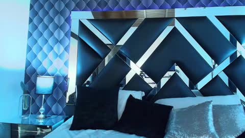 victtoria lee online show from 20, 1, 2025