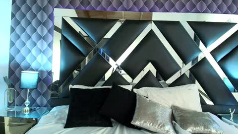 victtoria lee online show from 11, 2, 2025