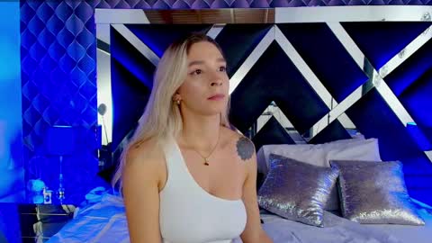 victtoria lee online show from 11, 3, 2025