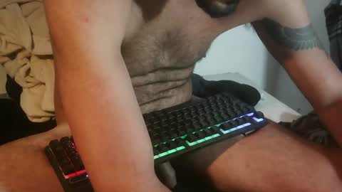 Snapshot of viggiviggilucas chatting on 5, 7, 2026 LatinoLuiggi online show from 5, 7, 2026