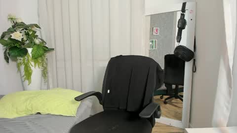 viictoriiasaenz online show from 22, 4, 2026