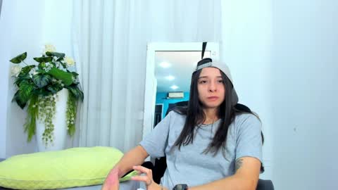 Snapshot of viictoriiasaenz chatting on 1, 5, 2026 viictoriiasaenz online show from 1, 5, 2026