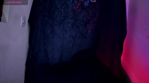 Snapshot of viioleett_cum chatting on 18, 11, 2025 viioleett_cum online show from 18, 11, 2025