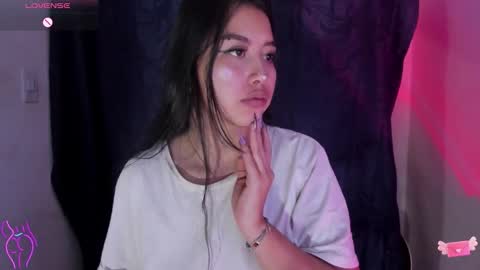 Snapshot of viioleett_cum chatting on 4, 12, 2025 viioleett_cum online show from 4, 12, 2025