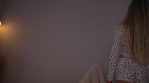 vika54784 online show from 9, 3, 2026