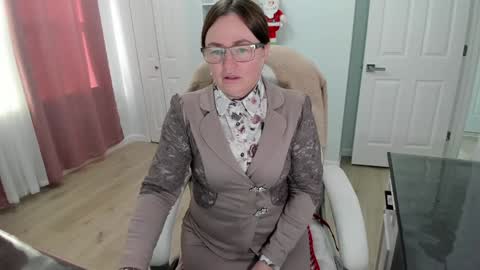 Ukrainian-woman online show from 23, 12, 2024