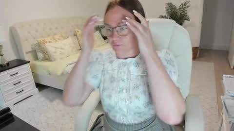 Snapshot of vika7333 chatting on 11, 5, 2026 Ukrainian-woman online show from 11, 5, 2026