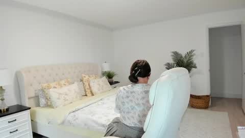 Snapshot of vika7333 chatting on 11, 5, 2026 Ukrainian-woman online show from 11, 5, 2026