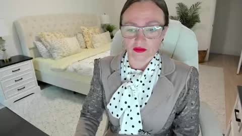 Snapshot of vika7333 chatting on 3, 6, 2026 Ukrainian-woman online show from 3, 6, 2026