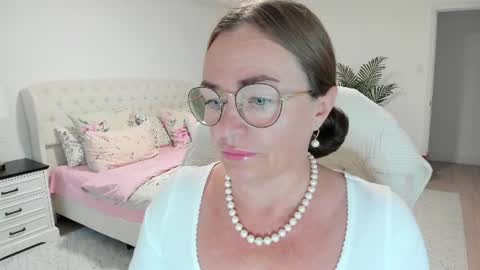 Snapshot of vika7333 chatting on 23, 7, 2026 Ukrainian-woman online show from 23, 7, 2026