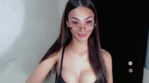 vikkylustfull online show from 12, 1, 2025
