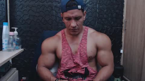 Snapshot of viktorherrera chatting on 15, 1, 2026 Viktor Herrera online show from 15, 1, 2026