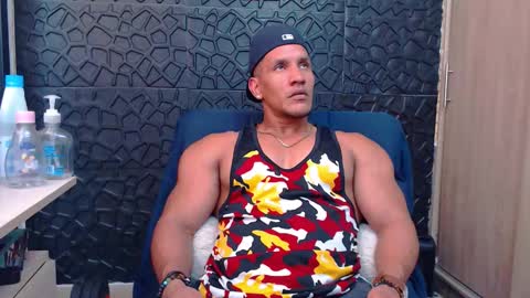 Snapshot of viktorherrera chatting on 7, 2, 2026 Viktor Herrera online show from 7, 2, 2026