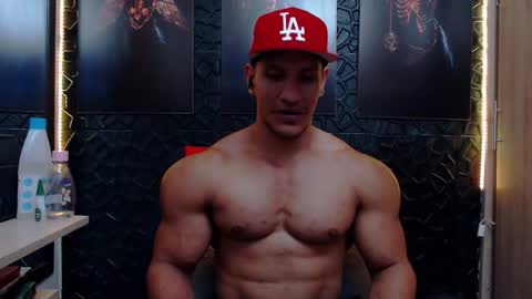 Snapshot of viktorherrera chatting on 18, 2, 2026 Viktor Herrera online show from 18, 2, 2026