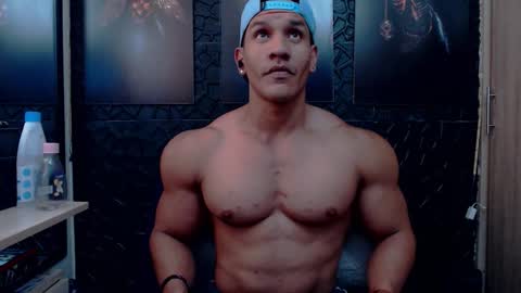 Snapshot of viktorherrera chatting on 25, 2, 2026 Viktor Herrera online show from 25, 2, 2026