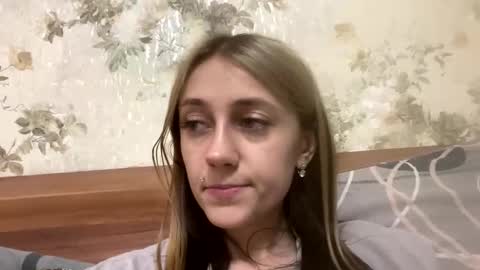 Snapshot of viktoria9898 chatting on 7, 6, 2026 Sweett online show from 7, 6, 2026