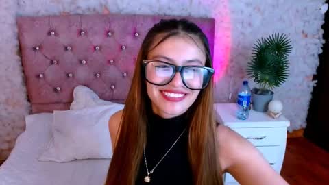 viky_evanss online show from 5, 2, 2026