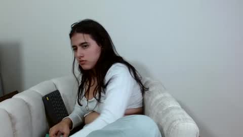 Snapshot of vikysexy28 chatting on 18, 2, 2025 vikysexy28 online show from 18, 2, 2025