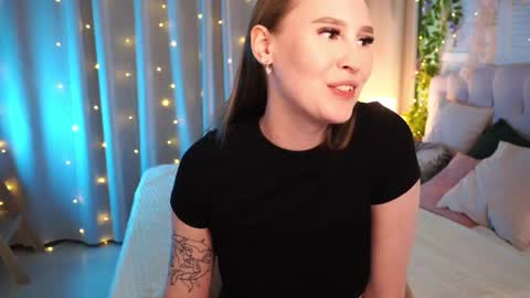  Vi  online show from 18, 4, 2026