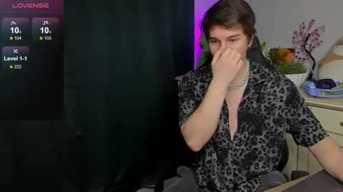 Vincent Strong online show from 13, 10, 2025