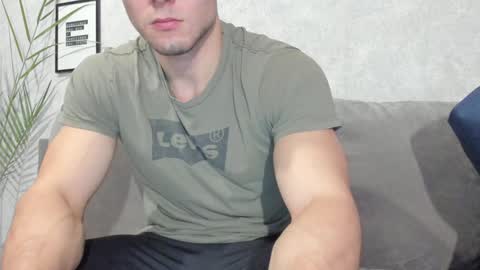 Snapshot of vincent_o chatting on 22, 12, 2024 Vincent. uncut 18cm online show from 22, 12, 2024