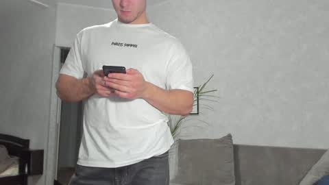 Snapshot of vincent_o chatting on 6, 1, 2025 Vincent. uncut 18cm online show from 6, 1, 2025