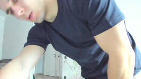 Snapshot of vincent_o chatting on 9, 1, 2025 Vincent. uncut 18cm online show from 9, 1, 2025