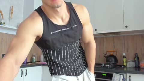 Snapshot of vincent_o chatting on 12, 1, 2025 Vincent. uncut 18cm online show from 12, 1, 2025