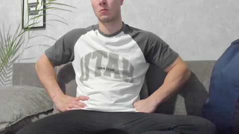 Snapshot of vincent_o chatting on 17, 1, 2025 Vincent. uncut 18cm online show from 17, 1, 2025