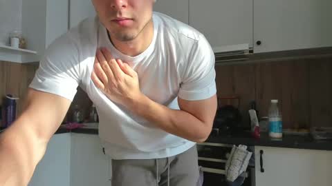 Snapshot of vincent_o chatting on 13, 2, 2025 Vincent. uncut 18cm online show from 13, 2, 2025