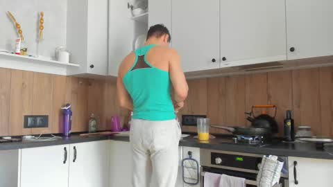 Snapshot of vincent_o chatting on 15, 2, 2025 Vincent. uncut 18cm online show from 15, 2, 2025