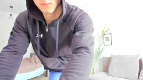 Snapshot of vincent_o chatting on 25, 2, 2025 Vincent. uncut 18cm online show from 25, 2, 2025