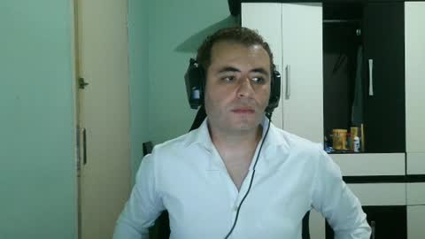 Snapshot of vincentehrt1 chatting on 9, 8, 2026 vincentehrt1 online show from 9, 8, 2026