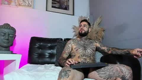 Snapshot of vincentsartori chatting on 10, 4, 2026 Vincent Sartori online show from 10, 4, 2026