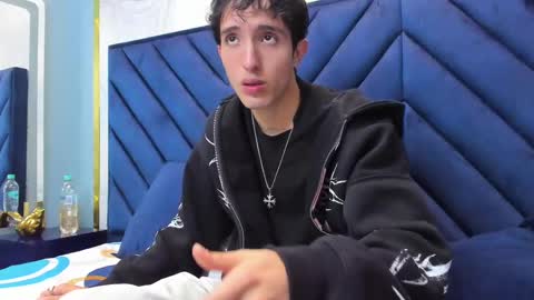 vinniematte online show from 2, 3, 2025